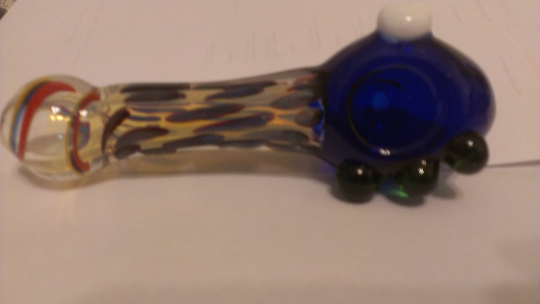 5.5″ Heavy Duty Glass Blue Spotted Pipe